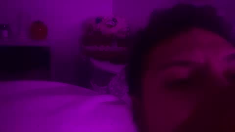 Snapshot of callme38315 chatting on April 15, 10:44 am callme38315 online show from April 15, 10:44 am