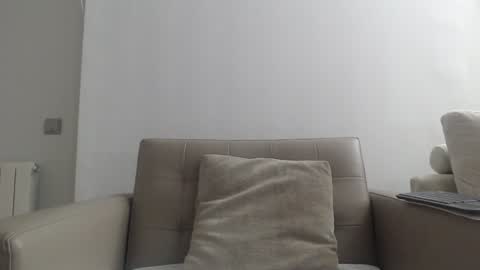 Snapshot of callme_kim chatting on February 6, 11:54 am callme_kim online show from February 6, 11:54 am