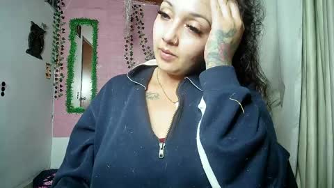 paula online show from April 9, 6:19 am