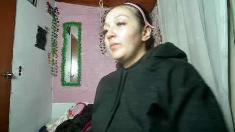 paula online show from June 3, 2:47 am