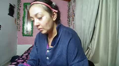 paula online show from June 10, 2:01 am