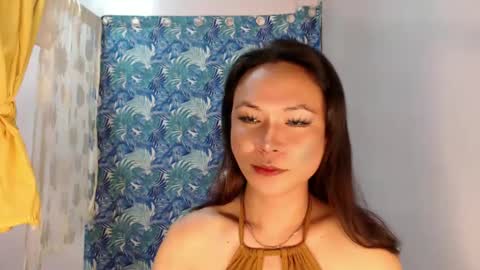 callme meya in asia online show from December 8, 3:21 am