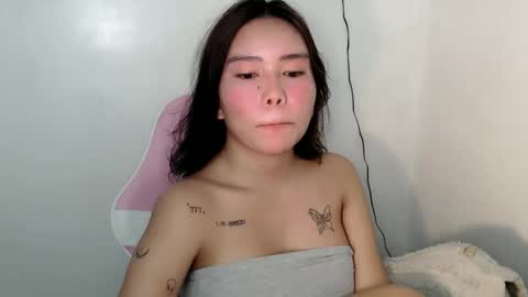 Snapshot of callme_remaxxx7 chatting on April 21, 2:51 am Rema online show from April 21, 2:51 am