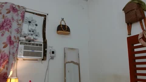 shiela online show from September 30, 6:46 pm