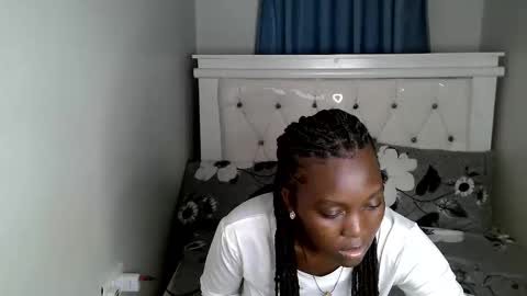 Snapshot of callmemonday chatting on September 23, 10:24 pm Monday online show from September 23, 10:24 pm