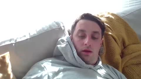 calumrdean1 online show from April 10, 2:11 pm