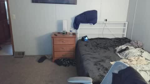 Snapshot of calvin420420 chatting on May 22, 12:51 am longjohn74 online show from May 22, 12:51 am