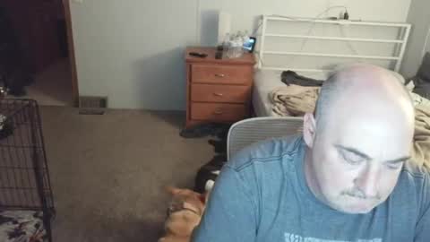 Snapshot of calvin420420 chatting on June 7, 2:37 am longjohn74 online show from June 7, 2:37 am