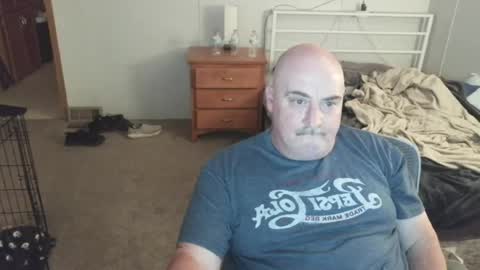 Snapshot of calvin420420 chatting on June 17, 4:15 am longjohn74 online show from June 17, 4:15 am