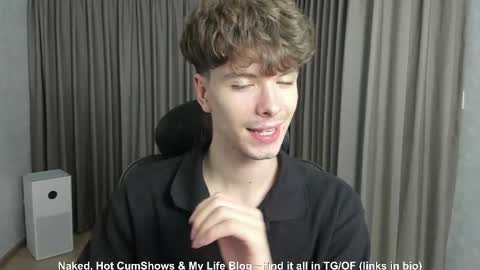 Hey I am Calvin  online show from November 30, 2:21 pm