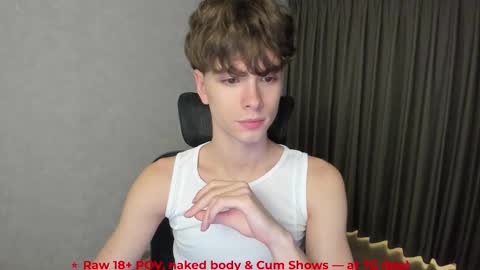 Snapshot of calvin_loves_you chatting on February 18, 5:09 pm Hey I am Calvin online show from February 18, 5:09 pm
