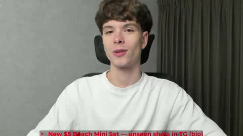 Snapshot of calvin_loves_you chatting on March 3, 6:14 pm Hey I am Calvin online show from March 3, 6:14 pm