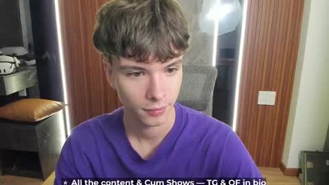 Snapshot of calvin_loves_you chatting on May 3, 5:08 pm Hey I am Calvin online show from May 3, 5:08 pm