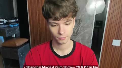 Snapshot of calvin_loves_you chatting on July 5, 7:26 am Hey I am Calvin online show from July 5, 7:26 am