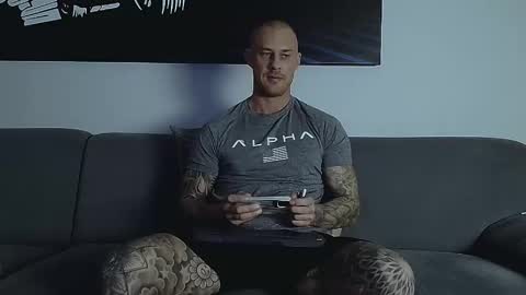 Calvin  online show from November 24, 11:04 pm