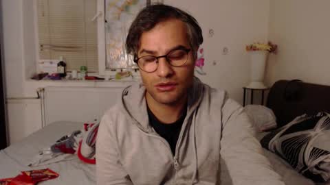 Snapshot of calvinjohnlad chatting on November 6, 6:31 pm Calvinjohnlad online show from November 6, 6:31 pm