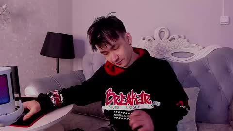 Calvin Owens online show from February 3, 3:20 am