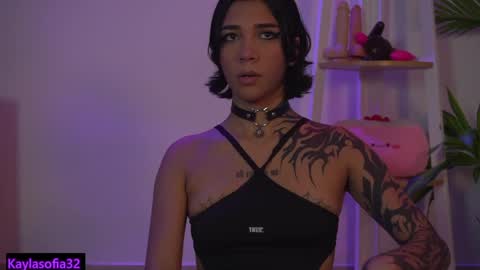 Calypso and Kayla online show from January 16, 4:07 pm