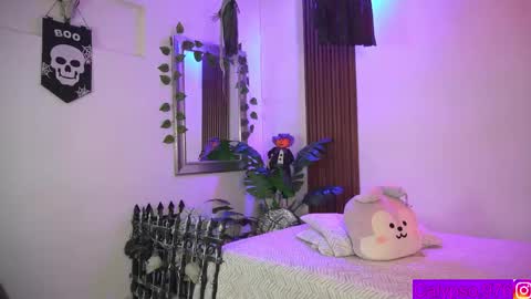 Calypso and Kayla online show from November 1, 12:12 am