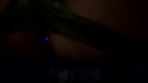 Snapshot of cam_albert1 chatting on January 27, 11:32 am cam_albert1 online show from January 27, 11:32 am