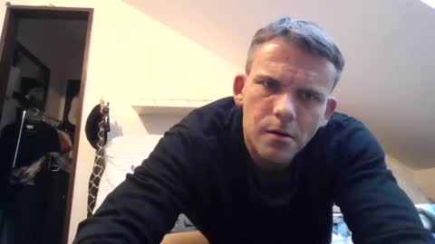 Snapshot of cam_bitch_boy chatting on December 4, 3:21 pm cam_bitch_boy online show from December 4, 3:21 pm