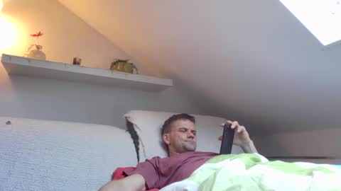 Snapshot of cam_bitch_boy chatting on December 8, 8:41 am cam_bitch_boy online show from December 8, 8:41 am