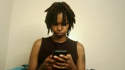 Snapshot of cam_she99 chatting on April 30, 11:38 am sunflower mommy online show from April 30, 11:38 am