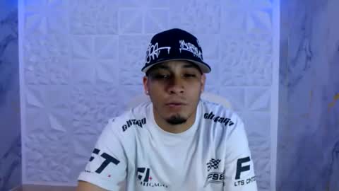 Snapshot of cam_xman chatting on May 28, 12:41 am cam_xman online show from May 28, 12:41 am