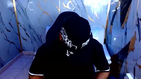 Snapshot of cam_xman chatting on June 14, 12:51 pm cam_xman online show from June 14, 12:51 pm