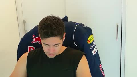 camara110 online show from December 2, 6:14 pm