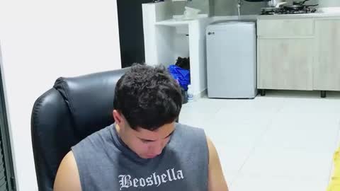 camara110 online show from March 18, 1:42 am