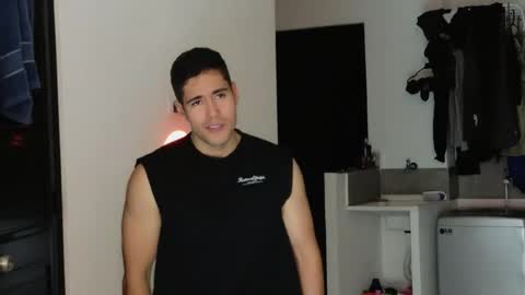 Snapshot of camara110 chatting on August 2, 3:05 am camara110 online show from August 2, 3:05 am