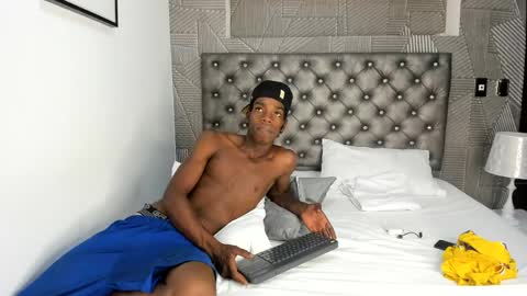 Snapshot of cambrownn chatting on May 26, 2:35 pm cambrownn online show from May 26, 2:35 pm