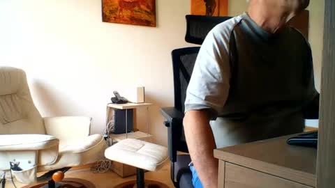 Snapshot of camcologne chatting on June 10, 7:18 am camcologne online show from June 10, 7:18 am