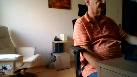 camcologne online show from July 17, 8:10 am