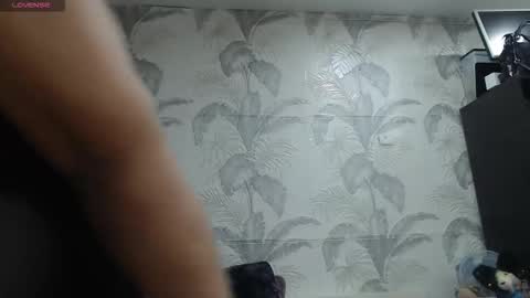 CamDiva1 online show from February 24, 9:35 pm