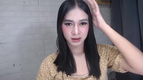 camela_star online show from January 2, 1:27 am