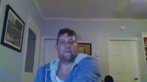 Snapshot of cameron_85 chatting on February 6, 2:05 am cameron_85 online show from February 6, 2:05 am