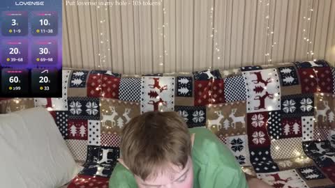 Snapshot of cameron_crowly chatting on December 24, 11:38 am Cameron online show from December 24, 11:38 am