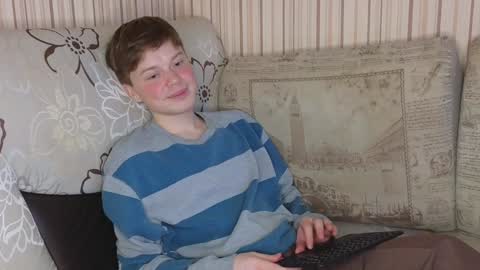 Snapshot of cameron_crowly chatting on January 31, 12:07 pm Cameron online show from January 31, 12:07 pm