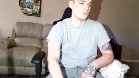 Snapshot of camerondt chatting on June 11, 4:05 pm camerondt online show from June 11, 4:05 pm
