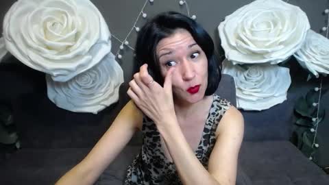 Cameronenns online show from November 25, 1:33 pm