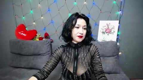 Snapshot of cameronenns chatting on February 14, 8:00 am Cameronenns online show from February 14, 8:00 am