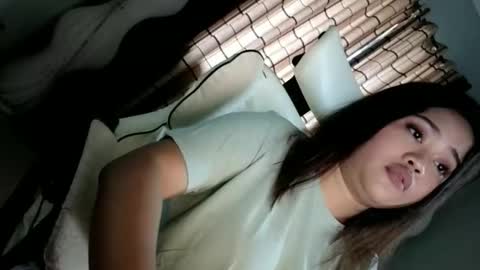 Snapshot of camgirl_jade chatting on May 30, 5:59 am Jade online show from May 30, 5:59 am