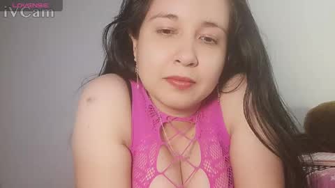 Snapshot of cami_hot_hair chatting on June 5, 10:48 pm cami online show from June 5, 10:48 pm