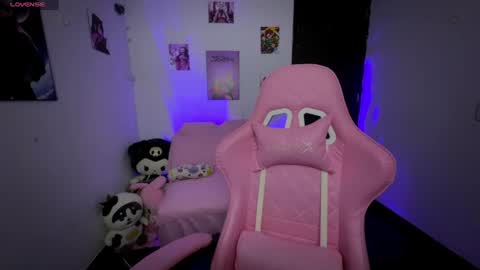 CAMI  online show from July 28, 1:45 am