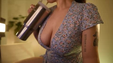 camila   online show from September 25, 5:27 pm