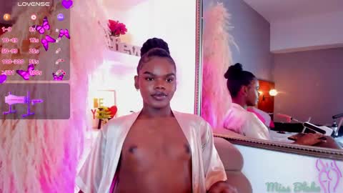 camiestrada online show from February 3, 11:36 pm