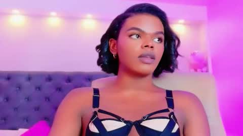 camiestrada online show from September 25, 8:12 pm