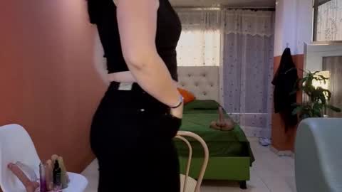 Camil online show from November 1, 11:01 am